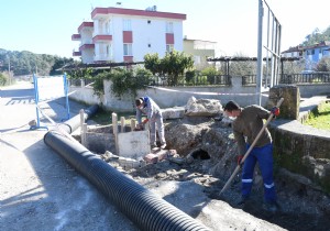 amyuva Su Basknlarna Teslim Olmayacak